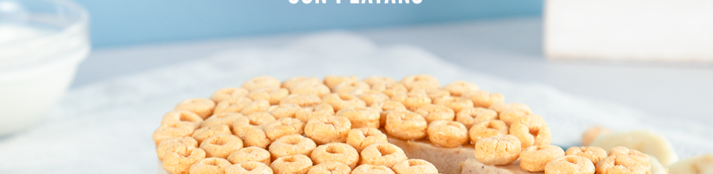 Tarta fría de cereal con plátano